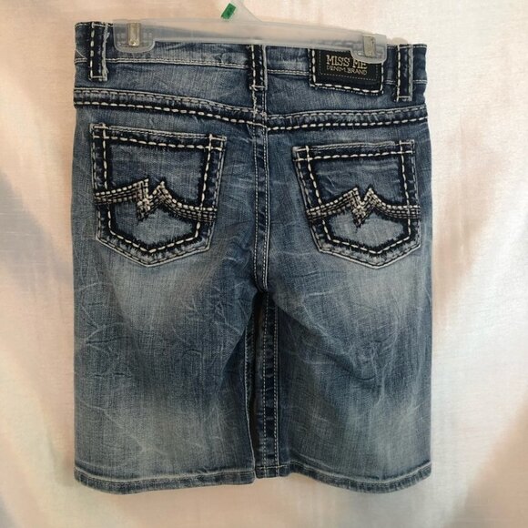 Miss Me Boyfriend  Bermuda Denim Med Wash Shorts Ladies 26 - Picture 2 of 14